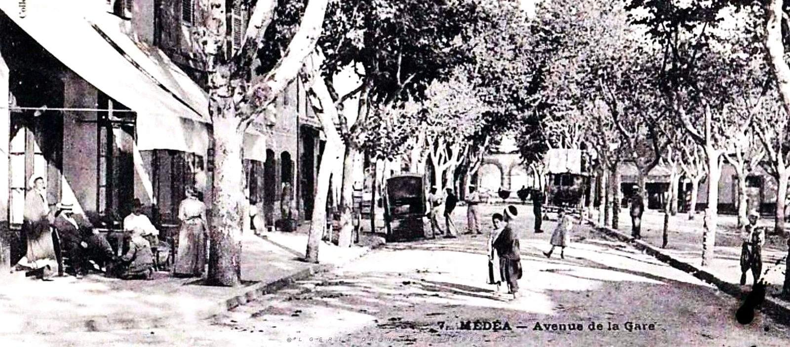 1739- Medea - Avenue2 de la Gare en 1906.jpg